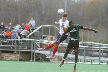 邵佳一率新国足连胜,U23新生力量改变亚洲格局｜6T体育首页（配图示意）
